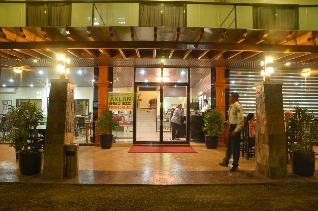 The Premiere Business Hotel Kalibo Extérieur photo