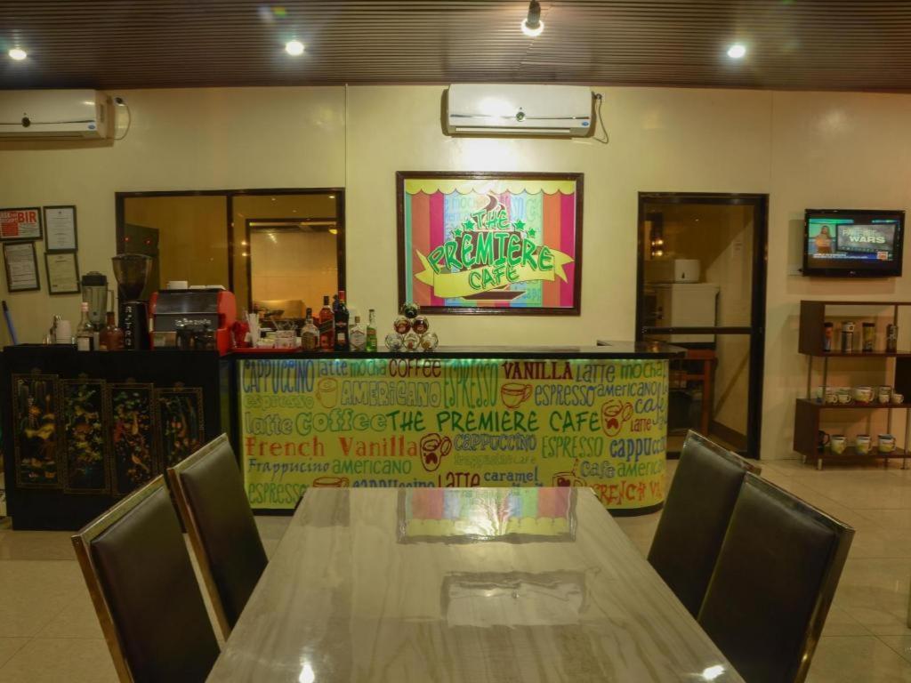 The Premiere Business Hotel Kalibo Extérieur photo