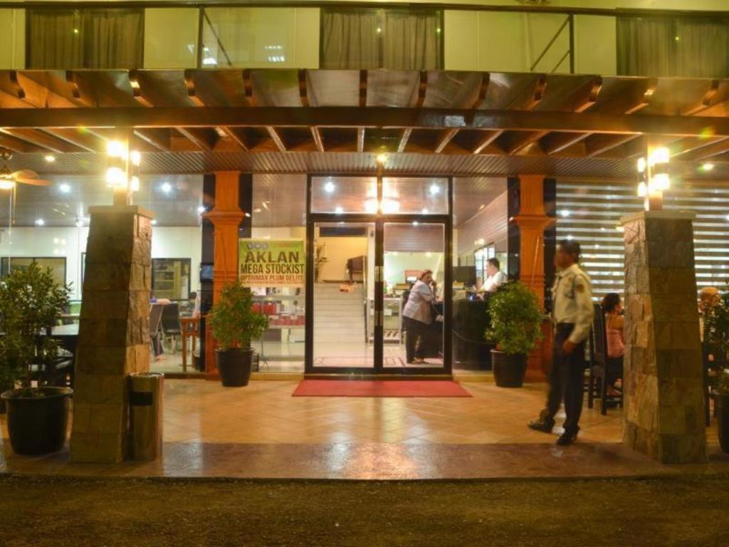 The Premiere Business Hotel Kalibo Extérieur photo