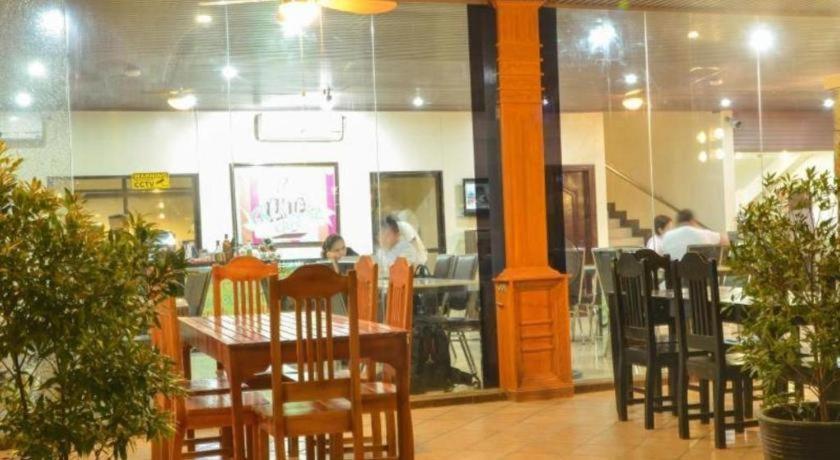 The Premiere Business Hotel Kalibo Extérieur photo