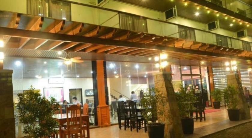 The Premiere Business Hotel Kalibo Extérieur photo